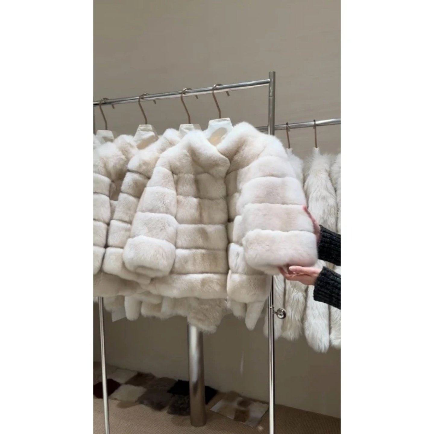 法式贵气高级感毛茸茸皮毛一体立领短外套2026新款保暖加厚开衫