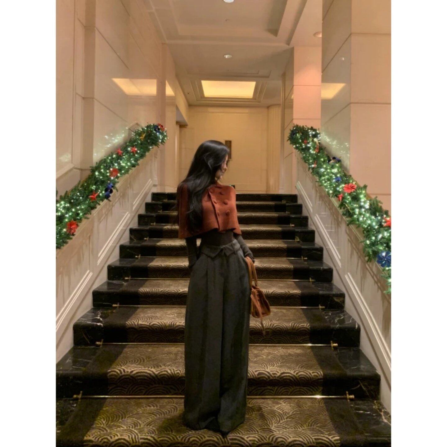 巨好看2026穿搭一整套韩系复古双排扣针织斗篷披肩打底衫休闲裤子,女装/女士精品,时尚套装,淘宝优惠券,粉丝福利购,淘宝优惠卷