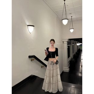 2026年超火冬装一整套小香风粗花呢方领短袖上衣蕾丝大摆半身裙