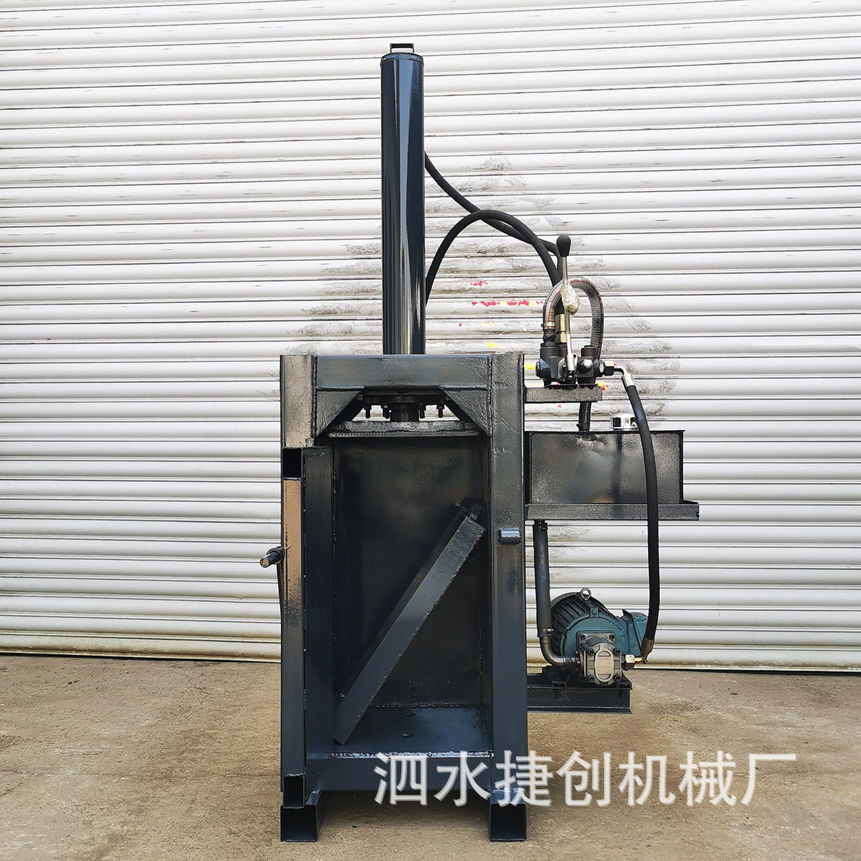 厂家直发立式铁皮桶压缩压扁