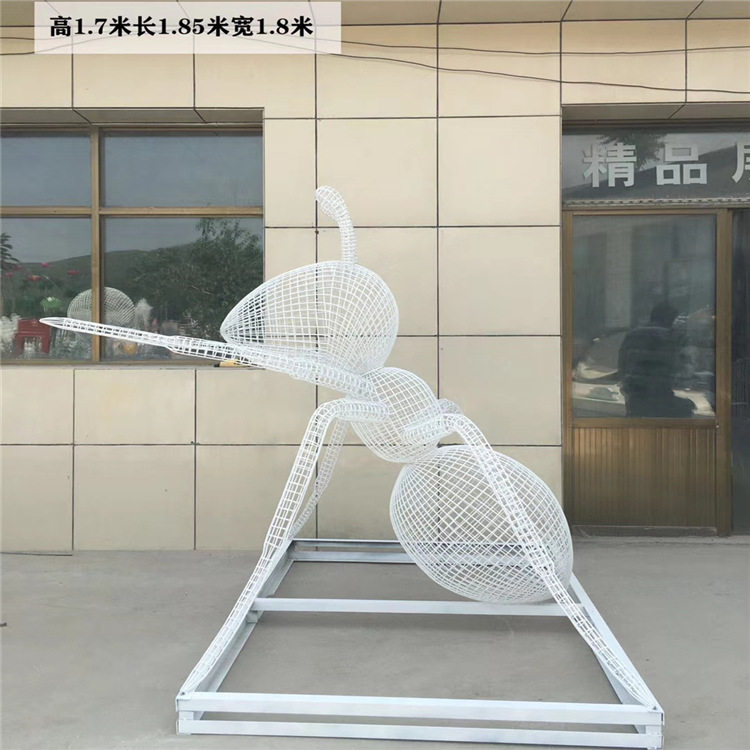 大型不锈钢蚂蚁雕塑镂空钢丝网格编制蚂蚁户外景观草坪动物