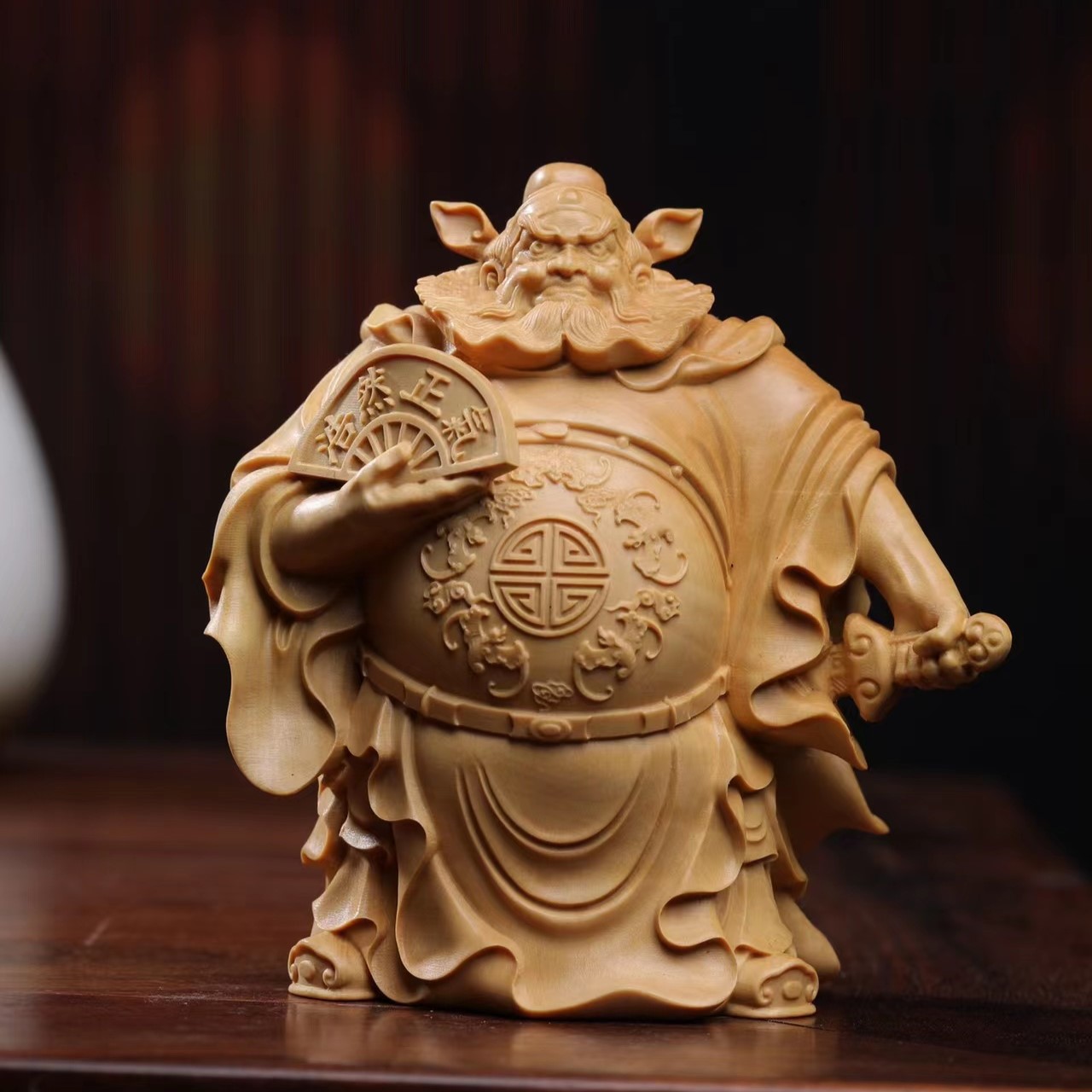 小叶黄杨木雕降魔钟馗车把件