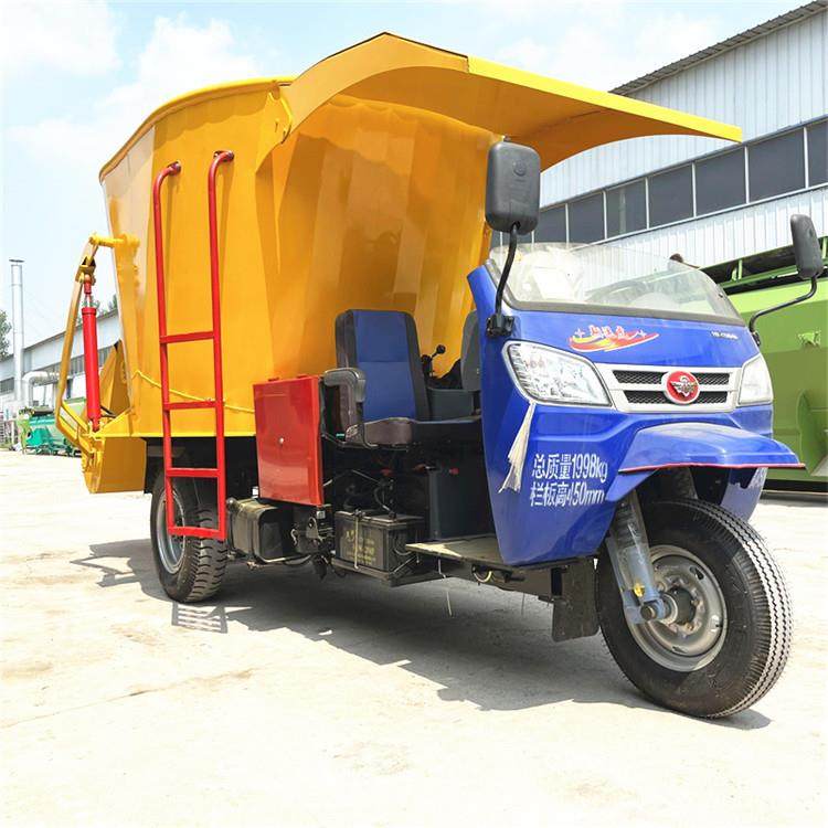 油草牧区自走式柴轮撒料车5立三方牛VMH舍撒草车干湿料自动投料机,农机/农具/农膜,农用防护器具,淘宝优惠券,粉丝福利购,淘宝优惠卷