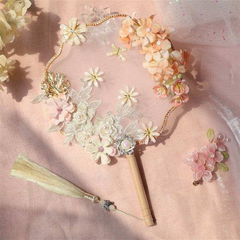 古风手持宫廷团扇清新拈花蕾丝花装饰流苏搭配汉服旗袍跳舞团扇,家居饰品,工艺扇/团扇/喜扇/折扇,淘宝优惠券,粉丝福利购,淘宝优惠卷