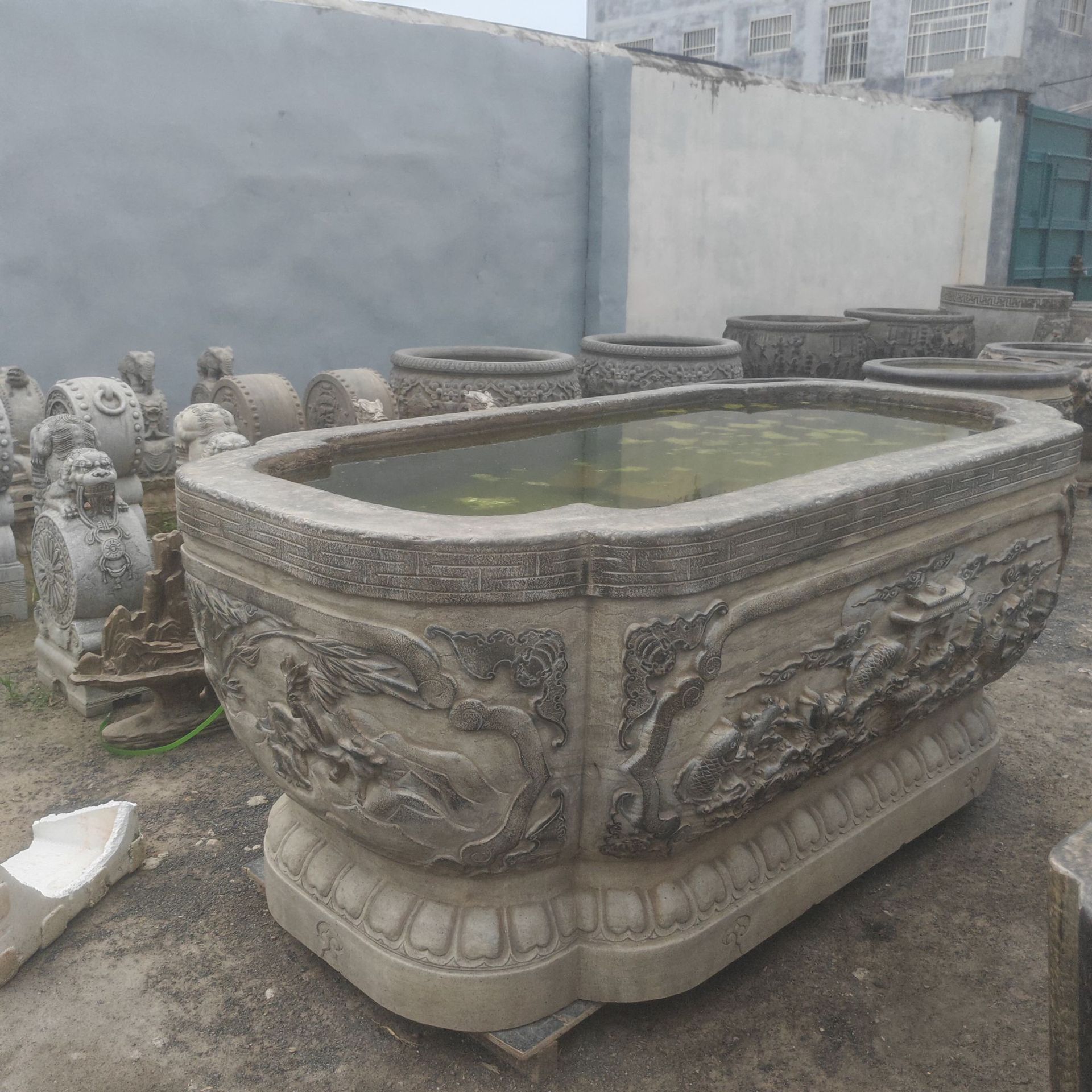 仿古石槽家用流水摆件庭院别墅水缸摆件户外景观石鱼缸青石水缸