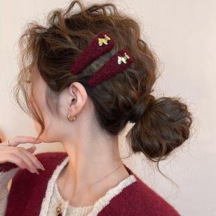 红色金标小马毛绒发夹女前额侧边夹2026新款浏海夹子高端发夹头饰