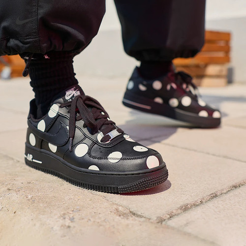 NIKE耐克女鞋圆点Air Force 1 '07空军一号板鞋运动鞋 IR8647-001