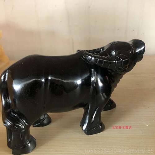 高档天然黑曜石牛摆件水黑装墨玉黑肖色水牛摆件客厅玄关风招财生
