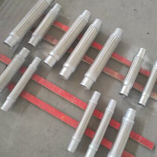 不锈钢波纹管沟槽连接接头金属软管 DN50 DN65 DN80 DN100