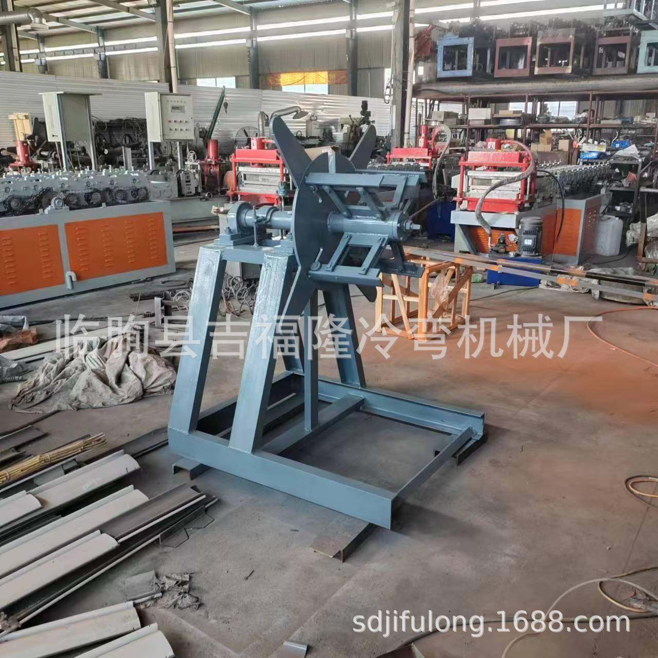 吉福钢隆单生产彩卷上料架5吨放料机C型钢机上料架臂QGT山东