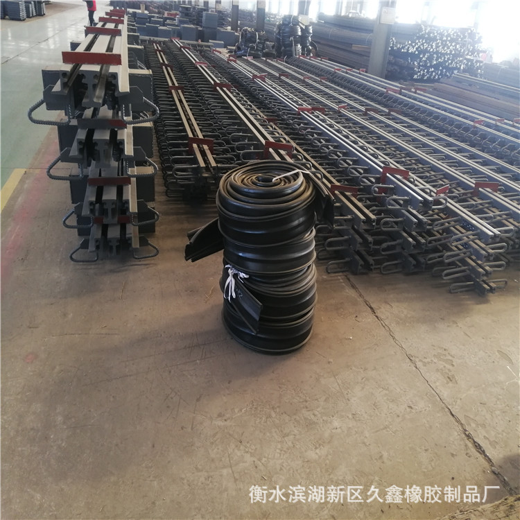 厂家直供公路桥梁梳齿板伸缩缝