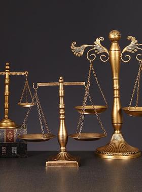 设复古铁艺天桌面摆件天平模型摆橱窗饰63446品金属平影工艺摆件