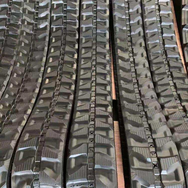挖掘机履带胶 沃尔沃EC135BLC筋履带胶块 橡胶履带输送带全车配件