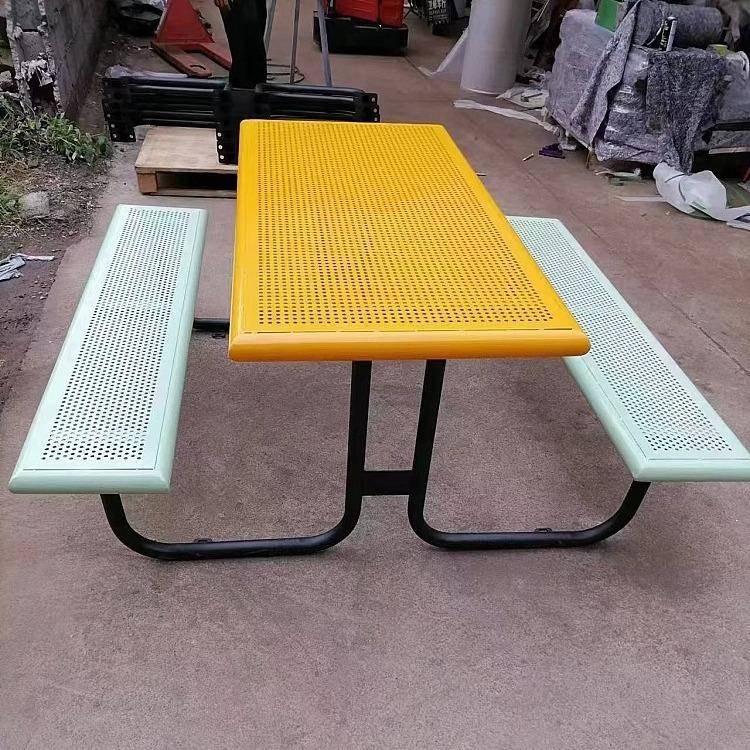 公园户外桌椅塑木组合靠背椅庭院休闲铁艺棋盘桌六边形彩色长凳子