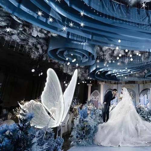 婚庆道具发光蝴蝶翅膀挂件吊顶装饰婚礼舞台吊灯T台铁艺路引摆件