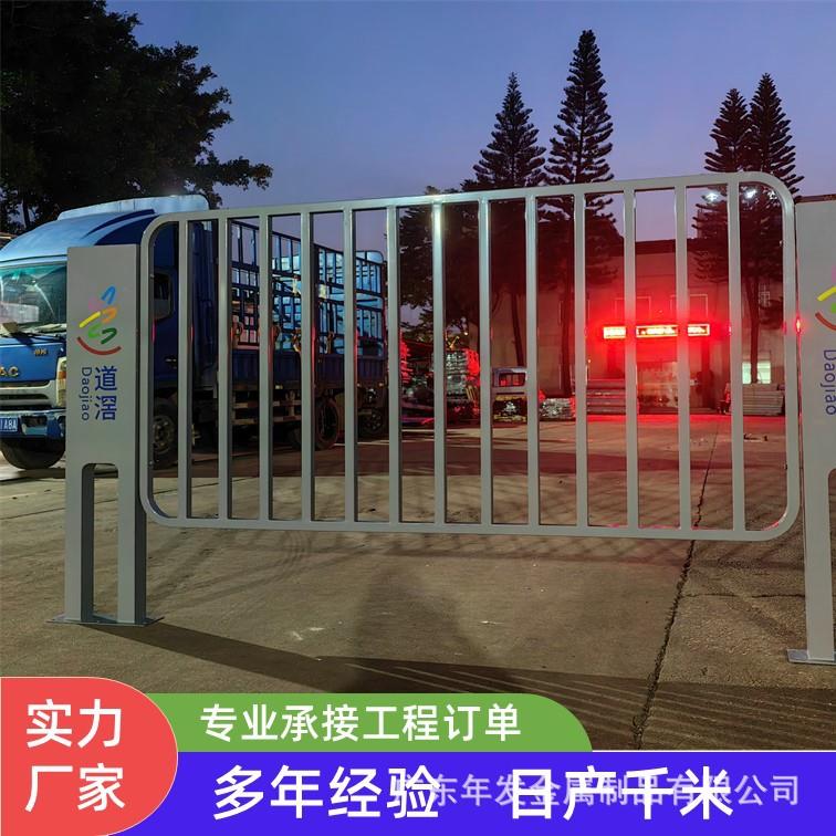 广东护栏各种款式地铁站护栏道路临边护栏深圳道路临边护栏