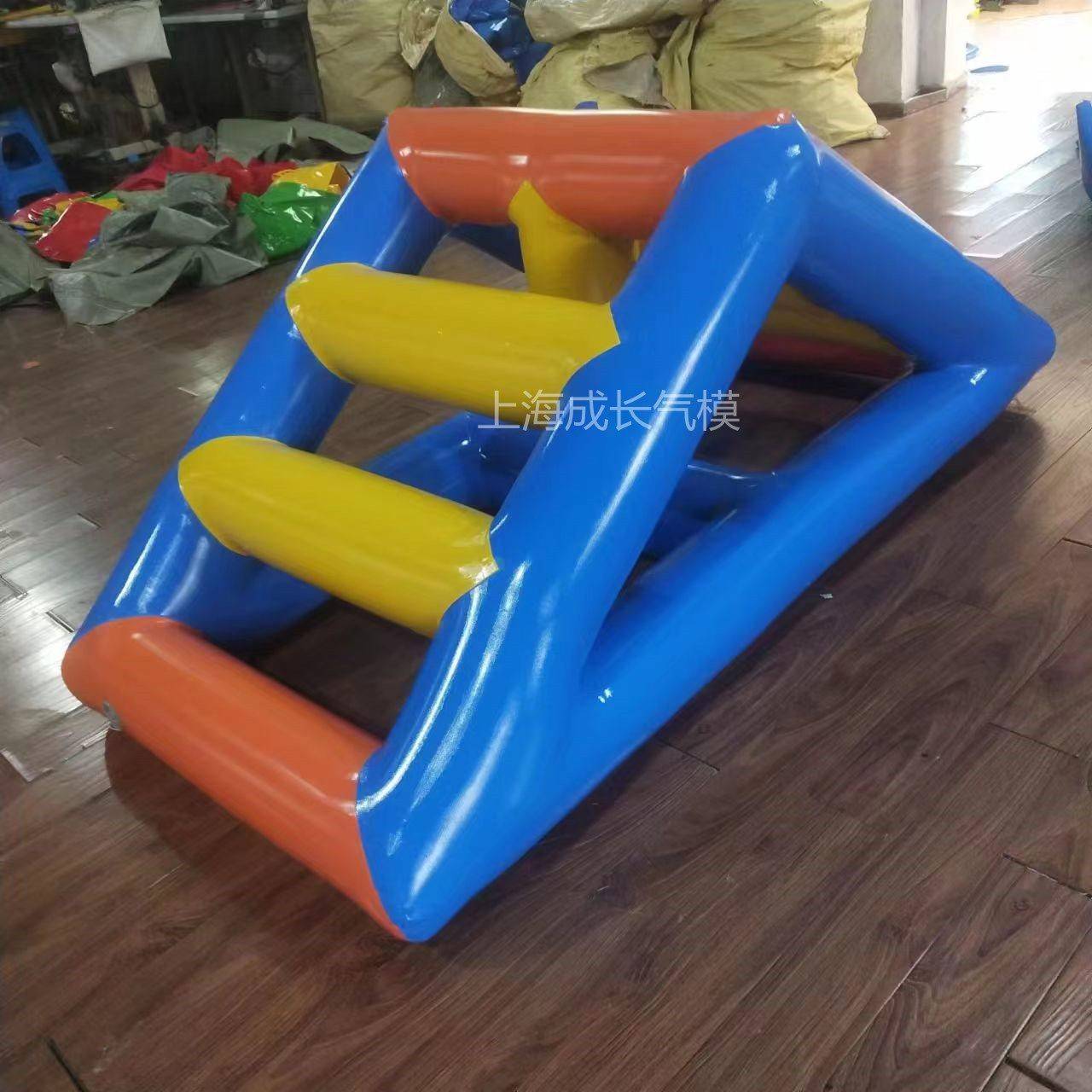 幼儿园充气三角爬梯平衡木杠铃跨栏糖葫芦翻山越岭体上课道具