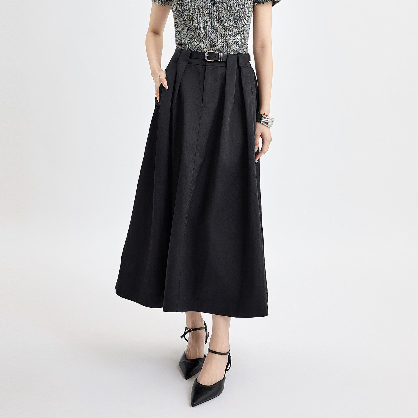 法柚黑色半身裙2025秋新款高腰显瘦遮肉a字伞裙时髦洋气百褶裙,女装/女士精品,半身裙,淘宝优惠券,粉丝福利购,淘宝优惠卷