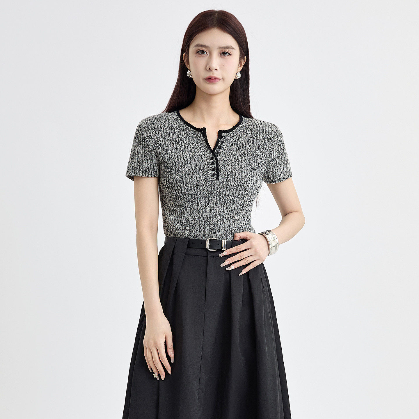 法柚格雷系混纱针织衫2026春季新款休闲简约垫肩V领修身上衣女,女装/女士精品,毛衣,淘宝优惠券,粉丝福利购,淘宝优惠卷