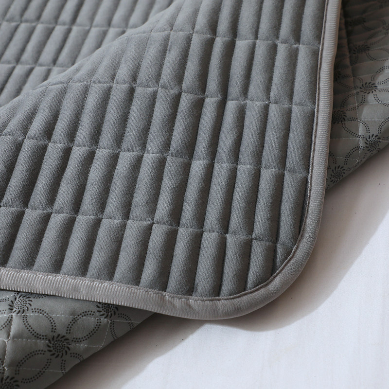 三层珊瑚毛绒毯子防滑法兰绒毯毛绒床单人加厚保暖单件冬季铺床