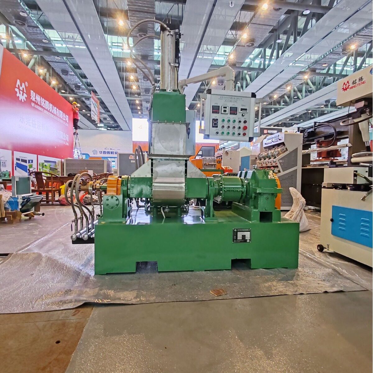 7.5L电加热通水密炼机EVA适用