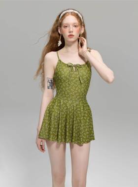 苏拉娜主两件连身泳公衣女保守显套瘦遮肚裙式FUY泡小碎花温泉游