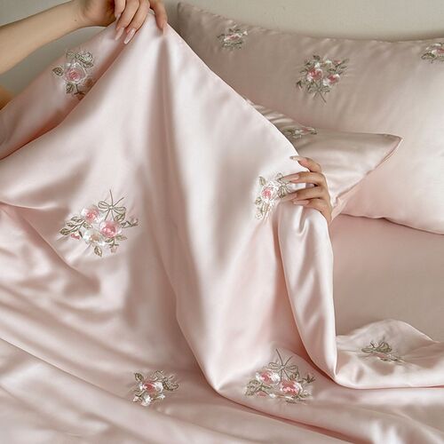法式少女心60支兰精天丝夏被四件套绣花款被套夏凉被绑带枕套送礼
