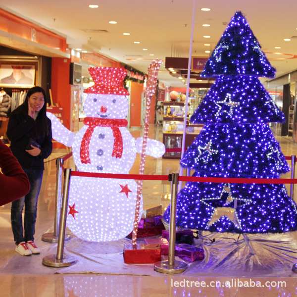 高:1.8米 宽:0.8米 3D圣诞雪人、 LED圣诞图案灯,造型发光灯
