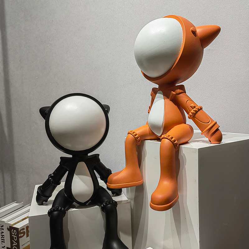 现代简约创意太空人摆件玄关电视柜家居客厅酒店酒柜北欧桌面摆设