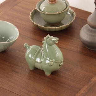 6B76窑州仿唐代飒青露紫橄榄耀釉小绿马OKQ可爱茶宠摆件