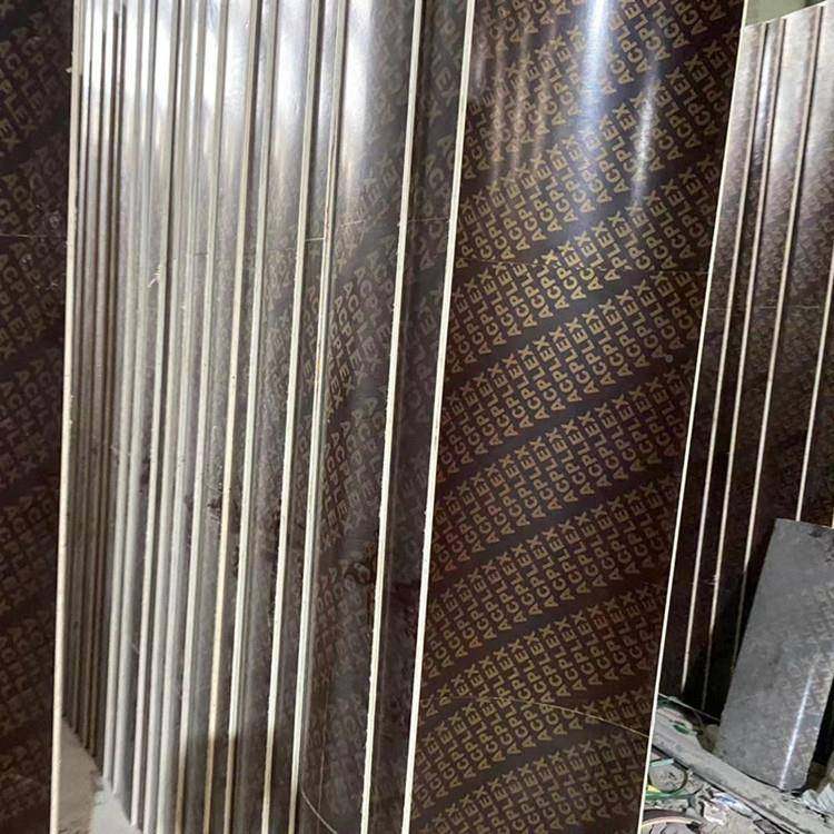 圆木模板网电力木芯筑柱牛杨建筑圆模板桥梁2592古建国机场