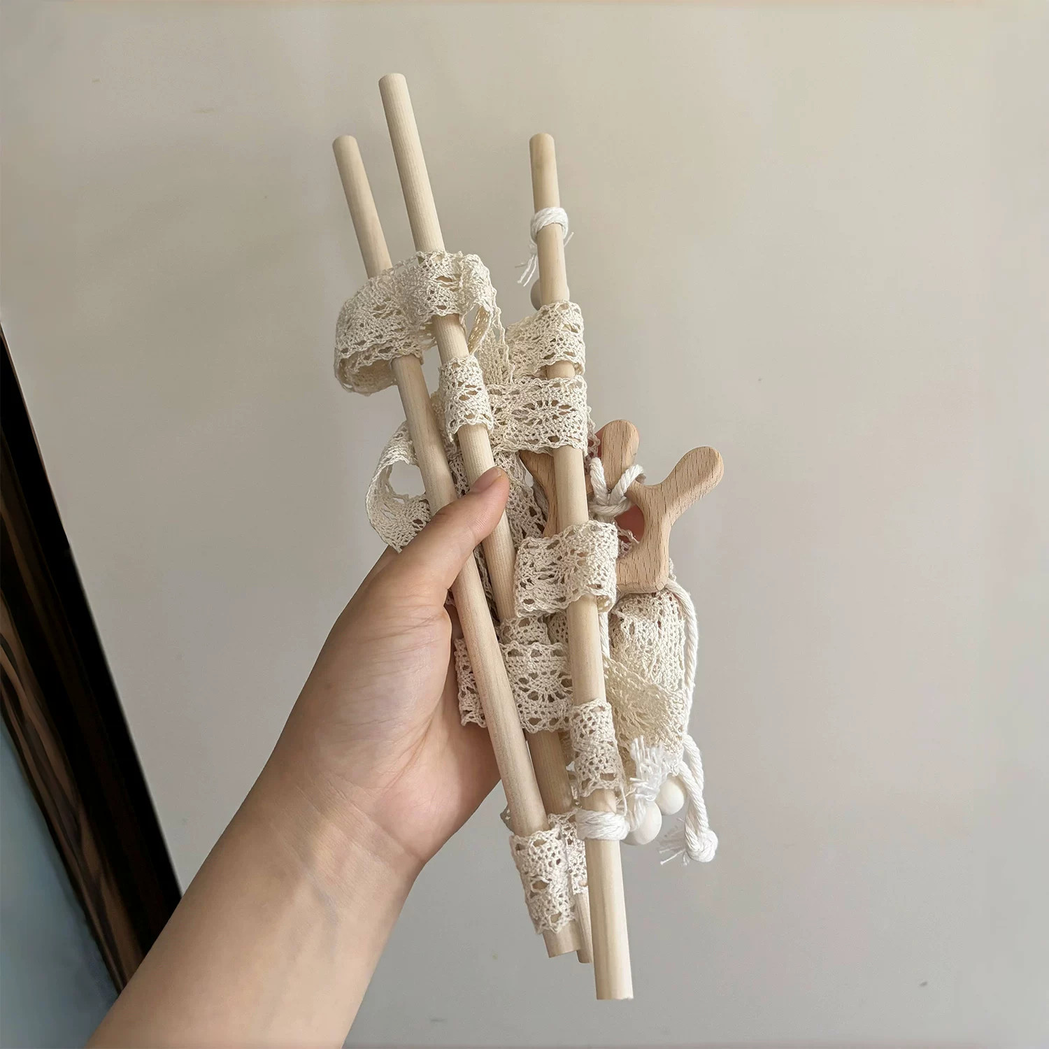 发夹收纳壁挂头绳收纳神器发箍展示架置物挂袋儿童挂墙门后首饰盒