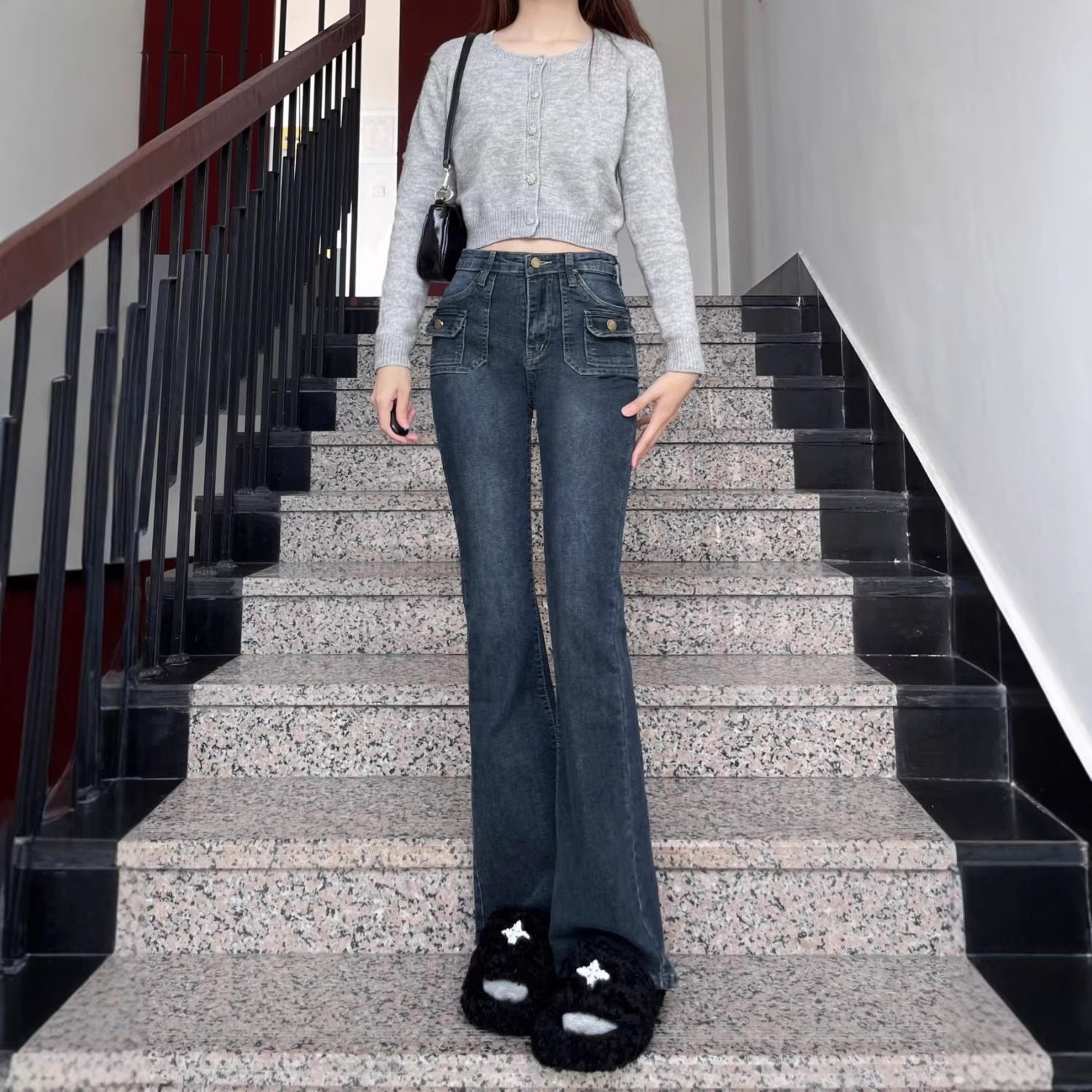 复古蓝微喇牛仔裤女直筒紧身2026新款喇叭裤高腰显瘦拖地马蹄裤