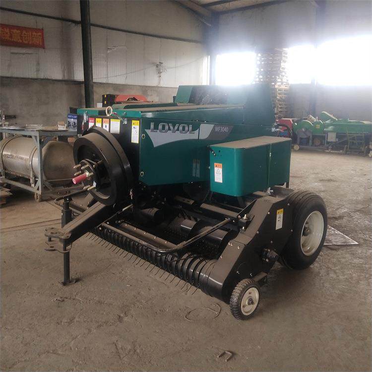 新款牧草秸秆方形打捆机拖拉机牵引的2.2米割的小方捆捆草机