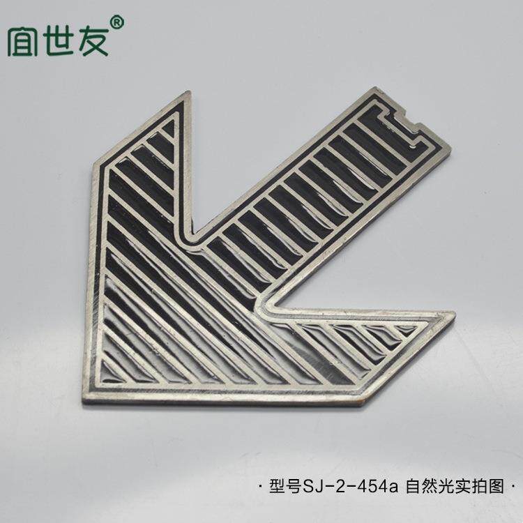 郑州地铁屏蔽门站台上下车蓄光导流自发光不锈钢箭头疏散指示标志