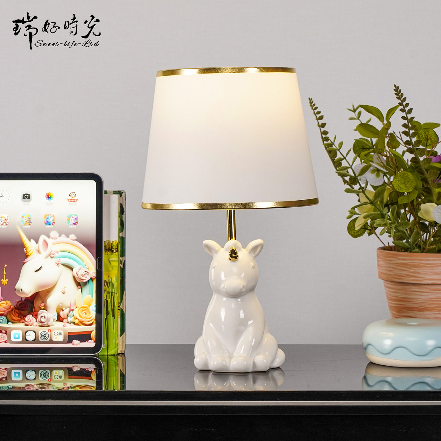 北欧奶油风温馨卡通独角兽儿童房台灯卧室床头灯家用可调光陶瓷灯