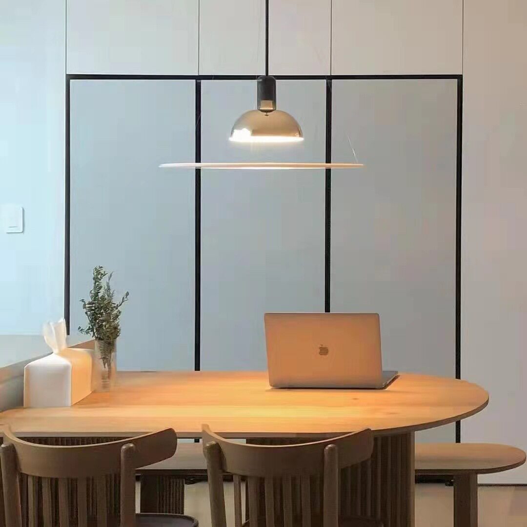 新款简约现代经典全光谱护眼书房餐厅简约飞碟吊灯意大利餐厅吊灯