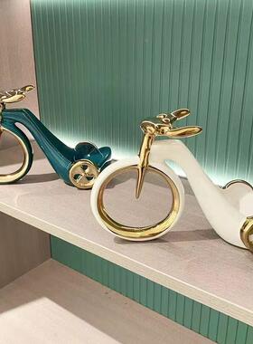 单车红酒架酒柜餐边摆件软装厅EIO饰品酒架陶瓷客创意现装柜代简