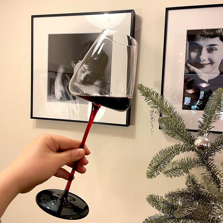 勃艮第红酒杯红领结大肚酒杯家用红挺黑底葡萄酒杯创意凹底高脚杯