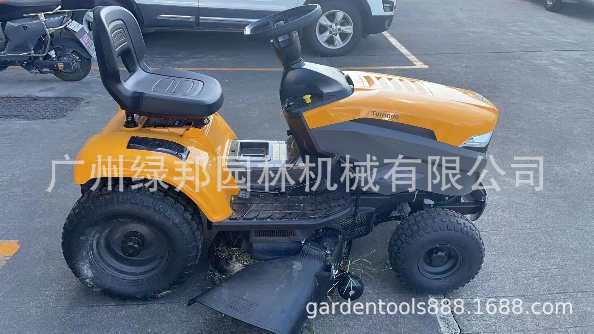 意大利斯蒂佳草坪车ESTATE 5108W坐骑式草坪车双缸42寸侧排草坪车