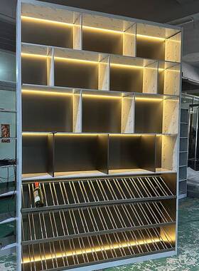 高档金属装柜开放格客FVI厅金落地展柜展黄钛不锈钢发饰光酒柜示