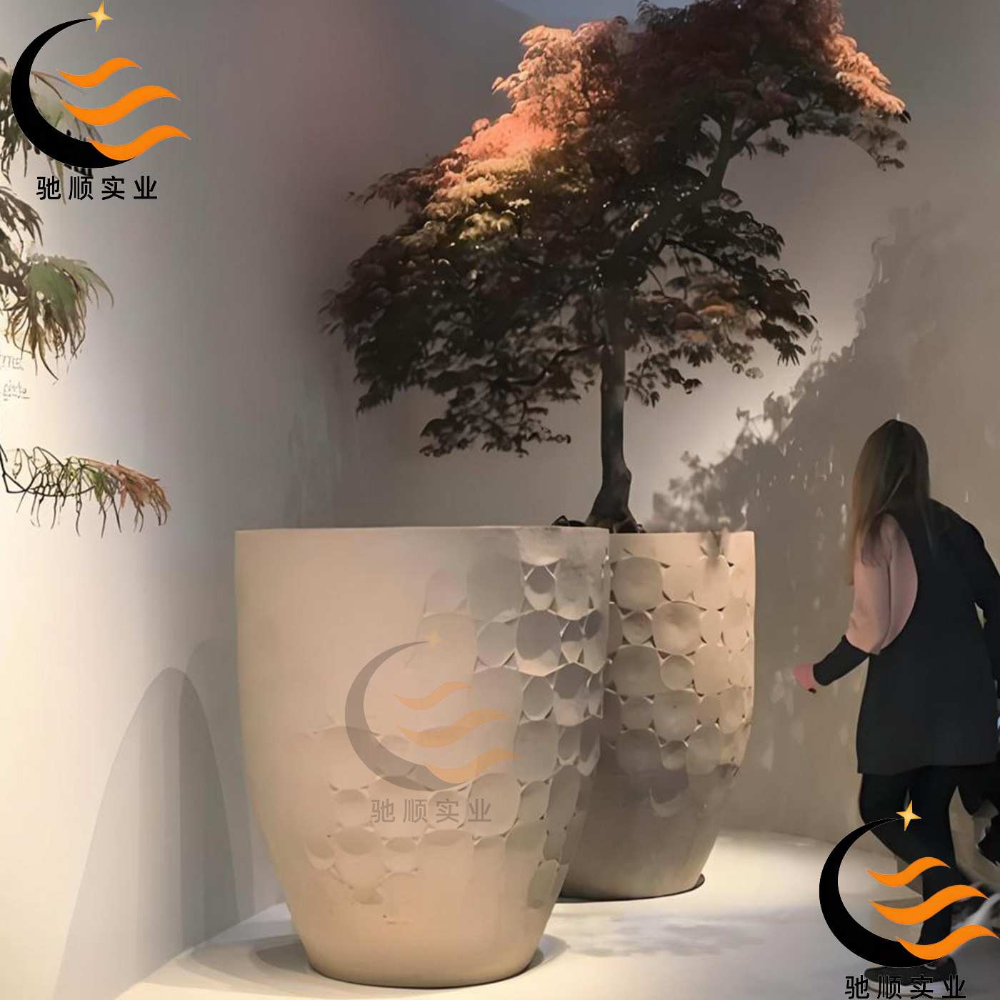 北欧风酒店玻璃钢圆形大花盆创意仿砂岩景观花器商业公区装饰花箱