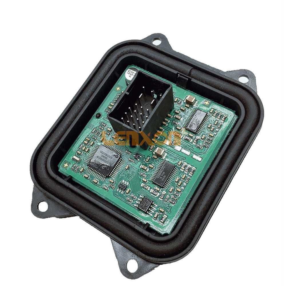 7182396 3系X5 X6大灯随动转向驱动模块电脑板安定器63117182396