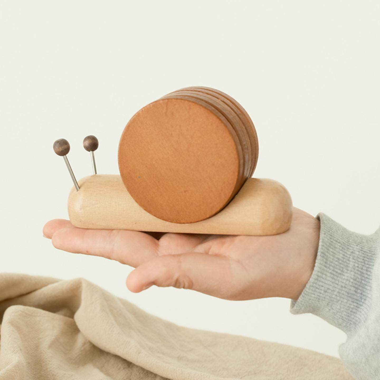 榉木卡通文化创意蜗牛茶桌茶道实木杯垫隔热餐具动物木质摆件