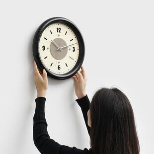 wTYOS574ozo挂om屋准奶客油风挂钟厅创2意钟表024新款简约大气时