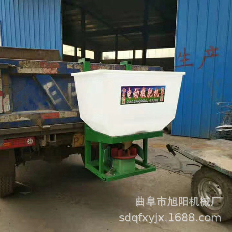 农用三轮后挂式撒播机拖拉机前置电动施肥器塑料桶大容量撒肥机