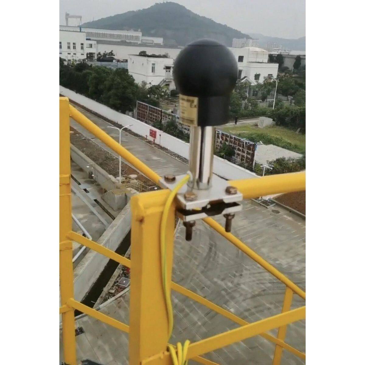 防爆人体静电释放器静电消除器释放仪球柱声光语音报警抱箍卡管式