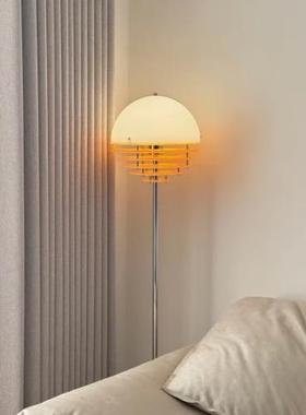 北欧太空时代日落橙色落地灯卧室书房包豪斯创意立式ins床头台灯