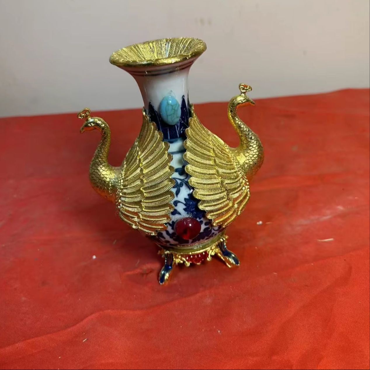 古玩雕刻铜制手绘陶瓷孔雀开屏花瓶家居桌面摆饰工艺品