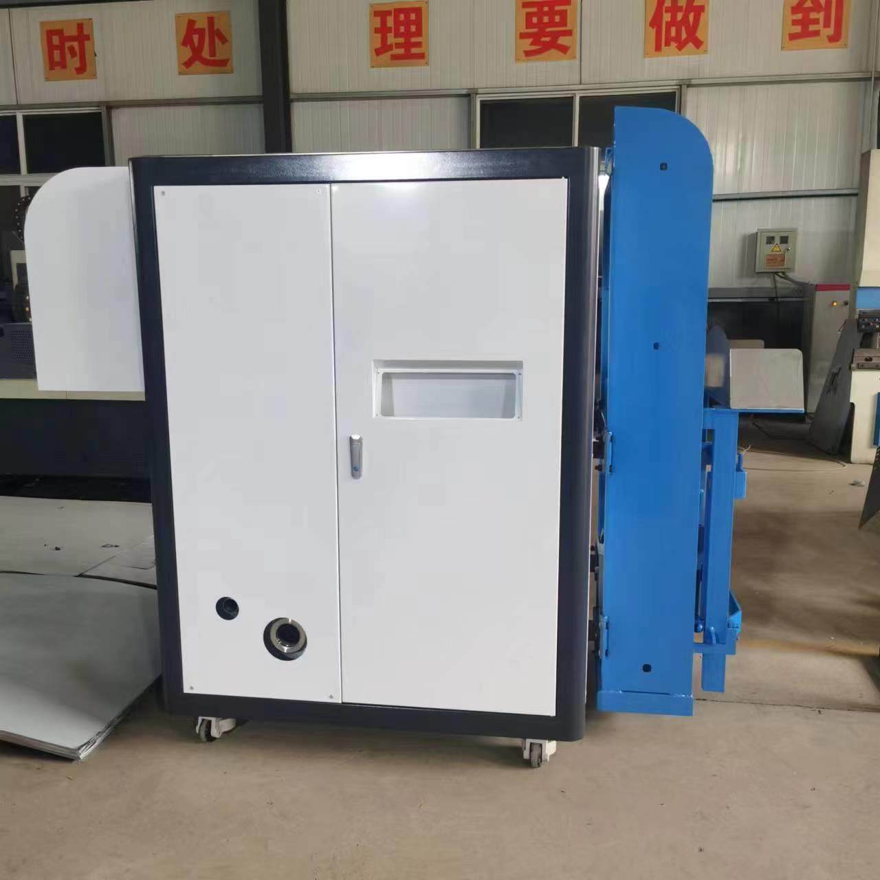 餐厨垃圾提升预处理设备自动上料进料粉碎研磨生化降解垃圾一体机